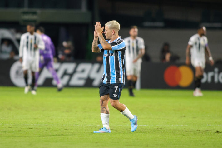 Grêmio 1x0 Corinthians - Grêmio classificado