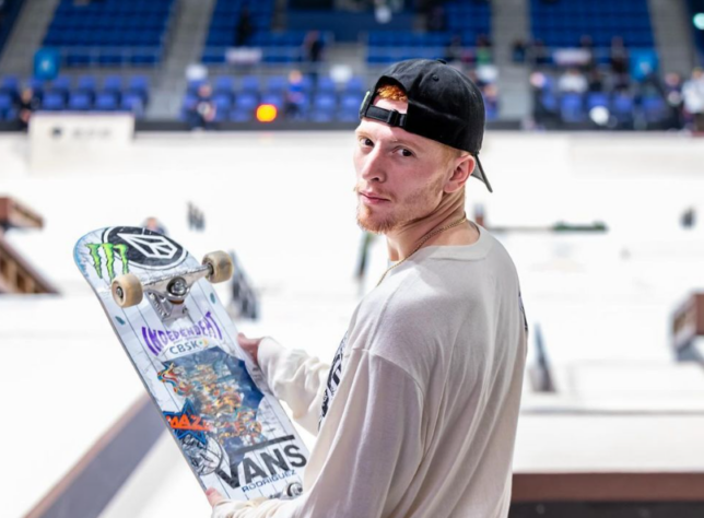 Grande estrela do skate internacional, Giovanni Vianna é um dos nomes a serem batidos no World Skateboarding Tour Dubai Street 2024.