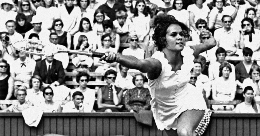 7º - Evonne Goolagong - dois títulos (1971, 1980)