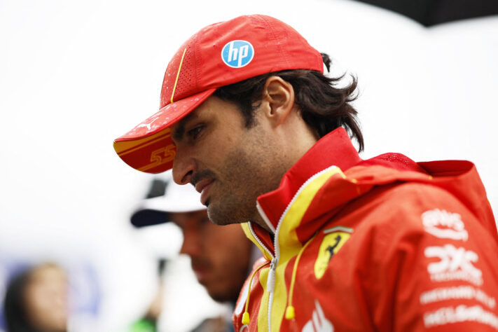 4º - Carlos Sainz (Ferrari) - 135 pontos