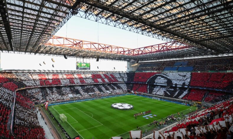 Milan (San Siro) - Dividem a gestão do estádio com seu maior rival, a Internzionale. O estádio pertence a Prefeitura de Milão