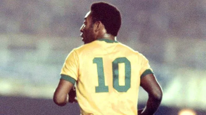 1º Pelé (1957): 16 anos e 257 dias