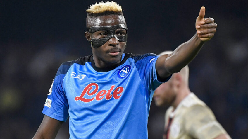 O nono atacante mais valioso do mundo é Victor Osimhen, do Napoli, também avaliado em R$ 600 milhões. Nesta janela de transferências, o nigeriano é alvo de clubes como Chelsea e PSG. 