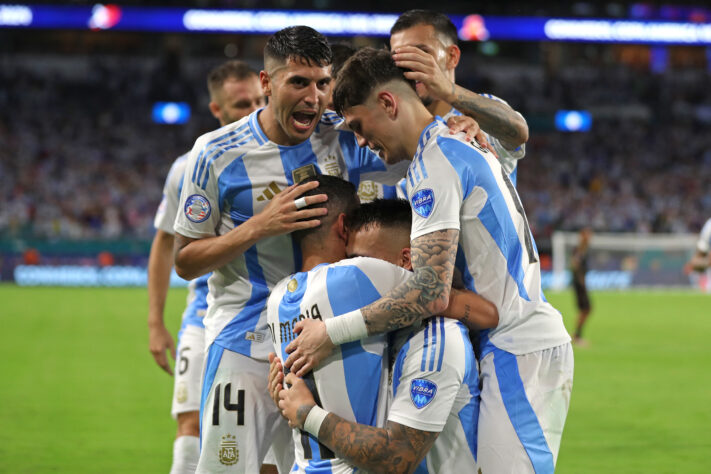 Argentina - 3x campeã do mundo: 1978, 1986 e 2022 - 4x de fora: 1938, 1950, 1954, 1970