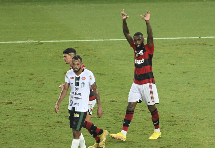 Marcou um gol e deu uma assistência e deixou o campo ovacionado pela torcida (Flamengo 8 x 2 Maringá) - 3ª fase da Copa do Brasil 