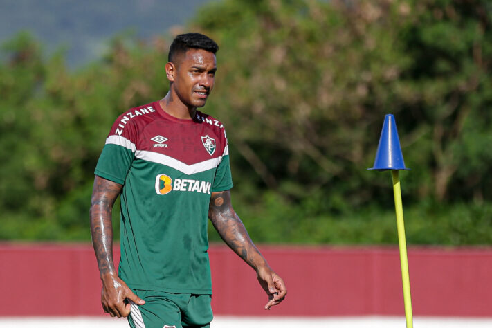 Antonio Carlos (Fluminense) - Zagueiro do Fluminense voltou ao Brasil após passagem pelo Orlando City, na MLS.