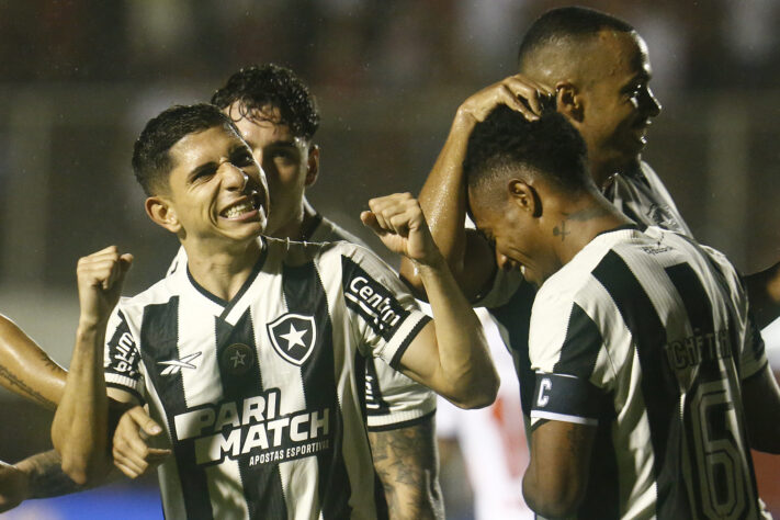 9 - Botafogo