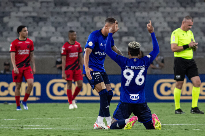 Cruzeiro 2x0 Athletico-PR - 12ª rodada do Brasileirão