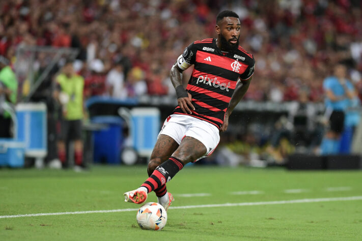 Volantes: Gerson (Flamengo) e Marlon Freitas (Botafogo)