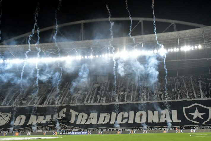 13º Botafogo - Média de 19.319 torcedores (9 jogos)