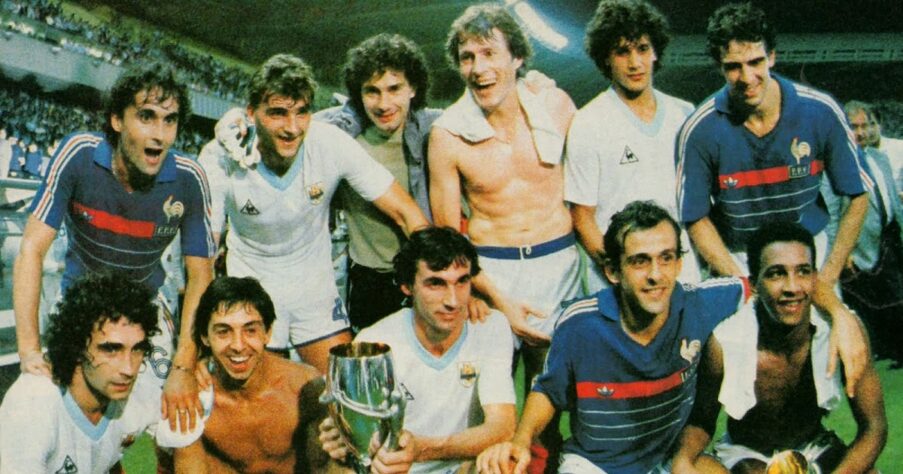 1985: Uruguai 0 X 2 França (Os franceses venceram os uruguaios em Paris, na 1ª tentativa de se organizar uma Finalíssima, com o nome de "Copa das Nações Europeias/Sul-Americanas") 