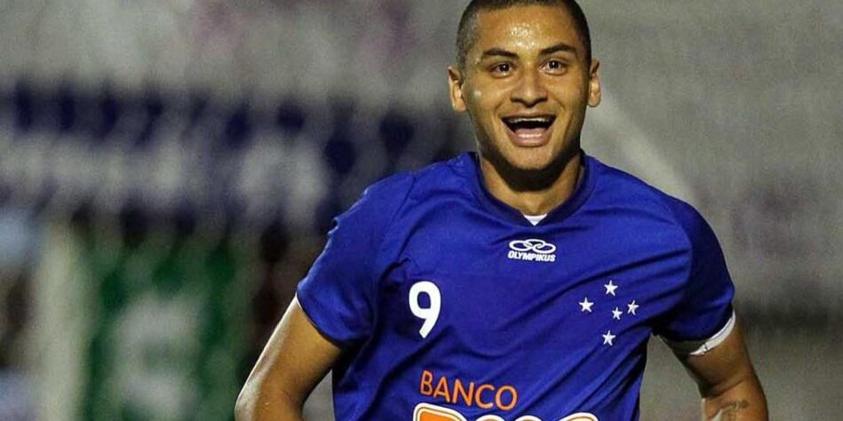 Cruzeiro: 10 gols - Wellington Paulista