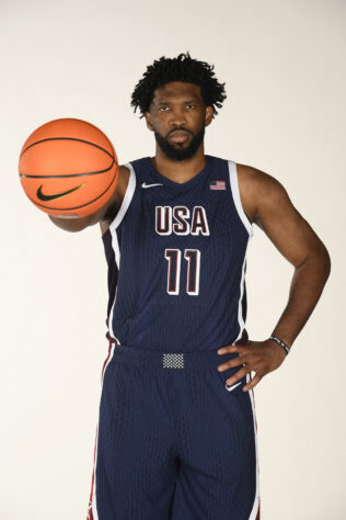 2. Joel Embiid (76ers): US$ 47.607.350 (R$ 263.9 milhões) anuais