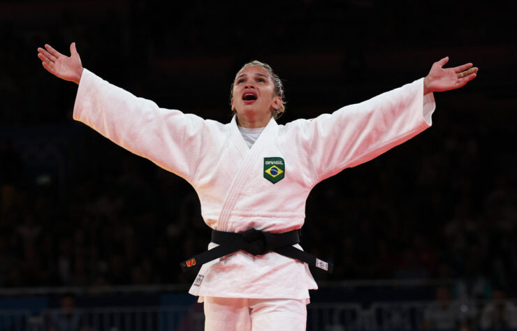 Larissa Pimenta (bronze no judô feminino até 52kg e por equipes): 25 anos