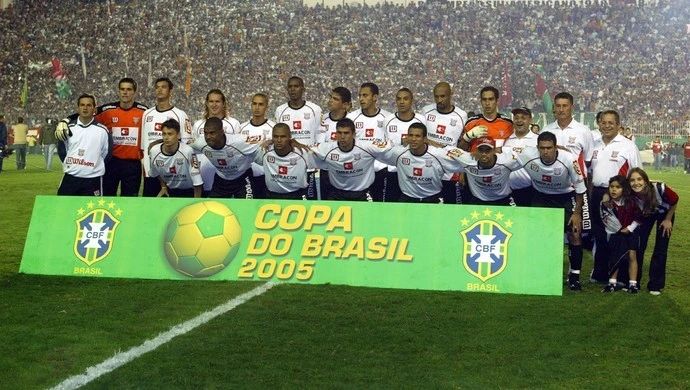 O Paulista, clube tradicional do interior de São Paulo, venceu o Fluminense e conquistou o campeonato, em 2005.