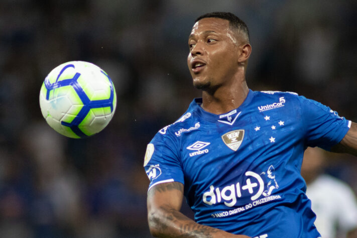 Cruzeiro (2019) - 28 pontos com 27 rodadas disputadas - 17ª colocação