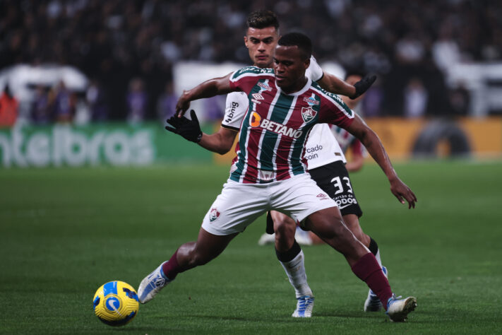 Fluminense (49) - Atualmente, o atacante Lelê, e os zagueiros Diogo Barbosa e Ignácio, que acertou com o clube em julho, estão no machucados e desfalcam o Fluminense. No entanto, em toda a temporada, os jogadores já foram ao departamento médico 49 vezes.