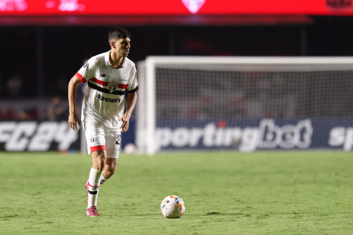 SÃO PAULO: Jamal Lewis (Irlanda do Norte), Ferraresi (Venezuela) e Bobadilla (Paraguai)