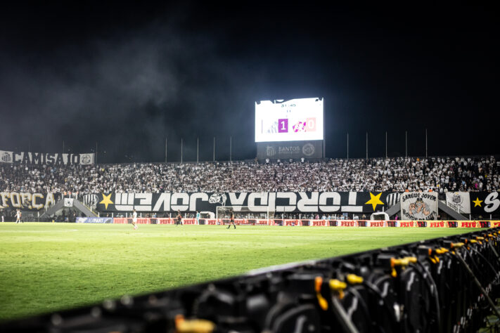 Santos encaminha contrato milionário de naming rights da Vila Belmiro; confira os 10 maiores contratos do futebol brasileiro até hoje.