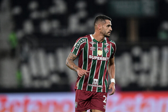 11º. Fluminense - saldo (0) - 4 checagens: 2 favoráveis e 2 desfavoráveis