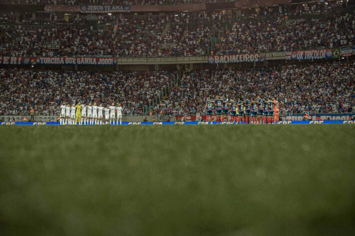 Na Fonte Nova, jogadores de Bahia e Flamengo também prestaram homenagem