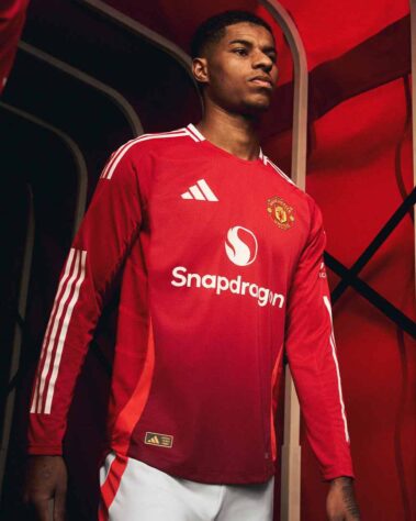 Manchester United (Adidas) - 80 libras (cerca de R$ 569 na cotação atual)