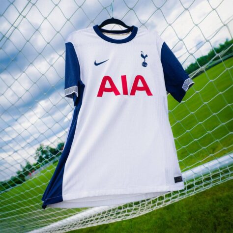 Tottenham (Nike) - 85 libras (cerca de R$ 605 na cotação atual)