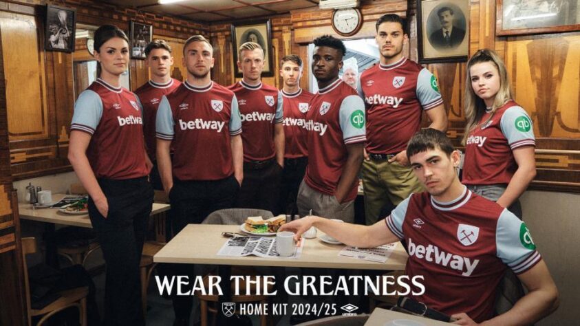 West Ham (Umbro) - 75 libras (cerca de R$ 534 na cotação atual)