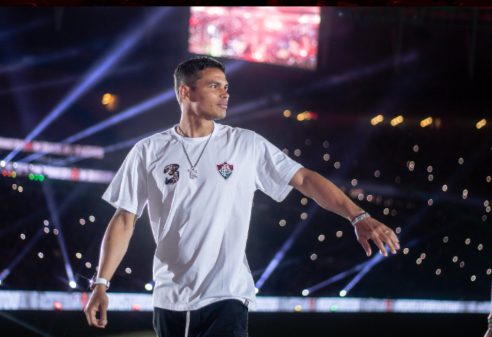 Thiago Silva em apresentação de retorno ao Fluminense 