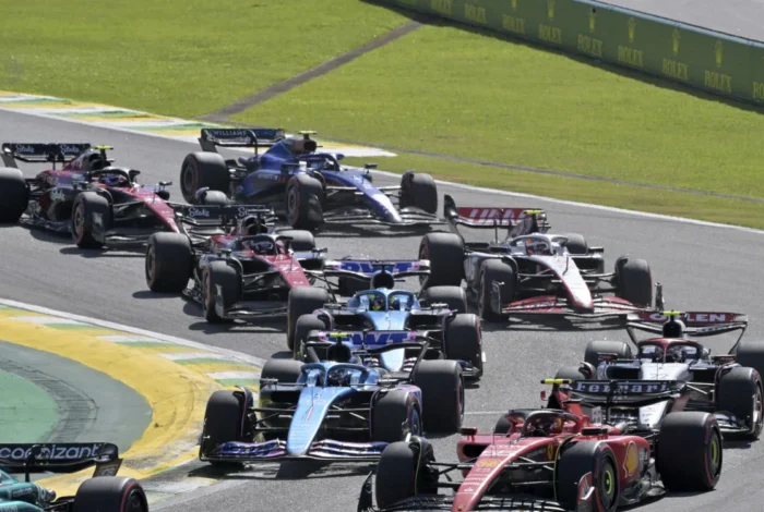 Volto ao topo de Verstappen! IA crava o ranking da corrida sprint no GP de São Paulo