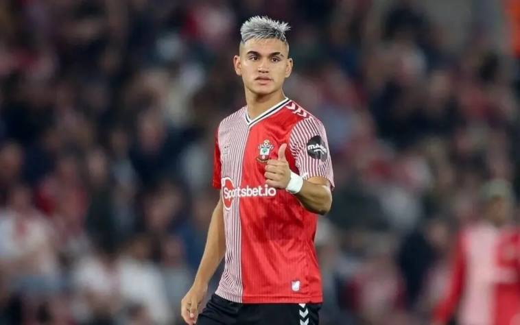 Carlos Alcaraz (do Southampton para o Flamengo) - R$ 121 milhões (2024)