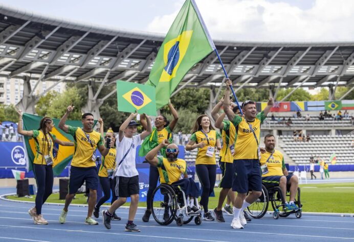 A delegação brasileira será a maior para uma edição dos Jogos fora do Brasil, com 280 atletas no total. Quem são os principais nomes?