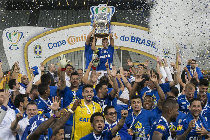 6º Cruzeiro: R$9.066.453,56 ( 9 jogos como mandante)