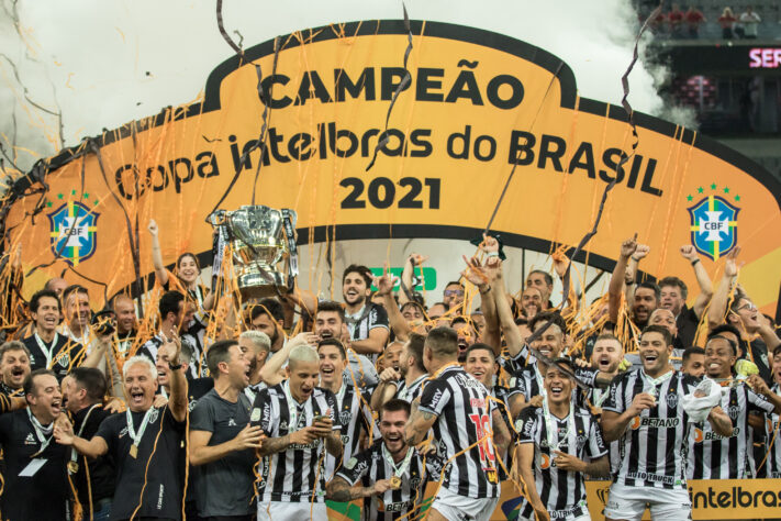 2021 - Atlético-MG - R$ 71,15 milhões