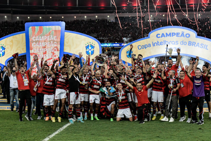 Em 2022, o Flamengo foi campeão em final emocionante contra o Corinthians. Título foi decidido nas penalidades.