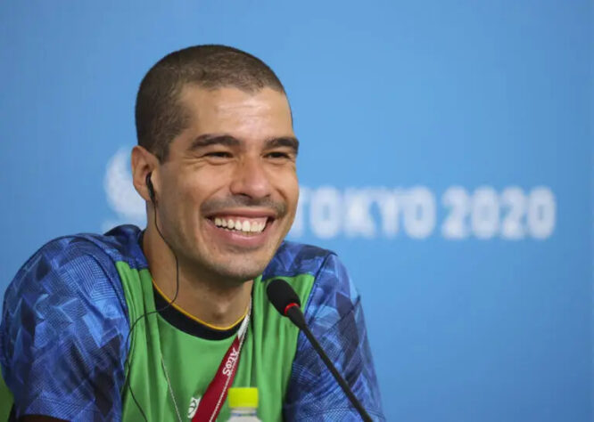 Daniel Dias: 27 medalhas (14 ouros, 7 pratas e 6 bronzes)