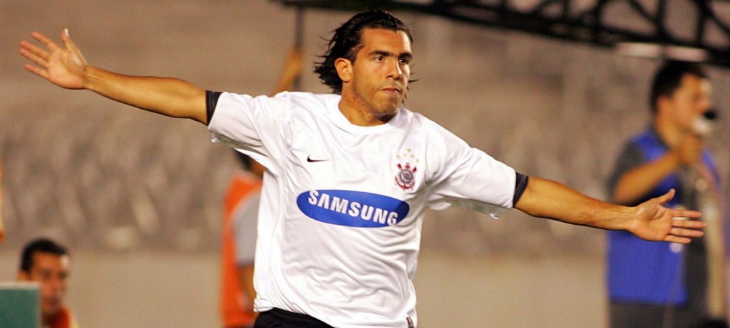 Carlos Tévez (do Boca Juniors para Corinthians) - R$ 60,5 milhões (2005)