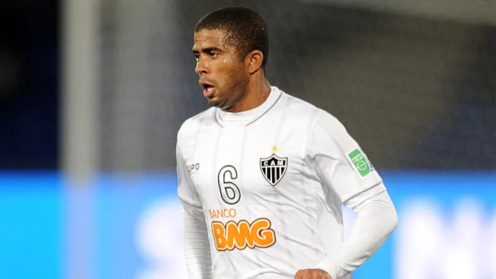 10. Júnior César: Fluminense (2006–2008) - Atlético-MG (2011–2014)