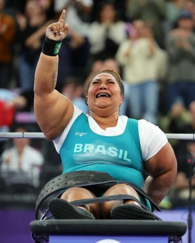 É ouro e recorde paralímpico! Ao levantar 156 kg, Tayana Madeiros bateu o recorde das paraolimpíadas no halterofilismo até 86 kg e garantiu mais um ouro para o Brasil em Paris 2024.