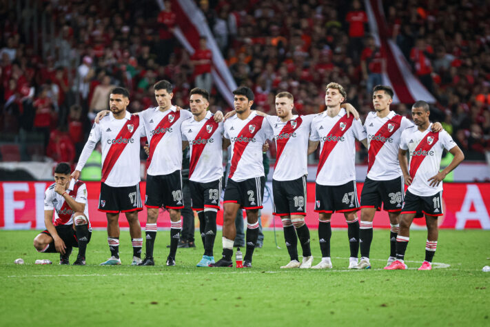 (Libertadores) River-Plate x Colo-Colo: a partida de ida terminou empatada, mas quem tem a maior chance de passar é o River, com 70%.