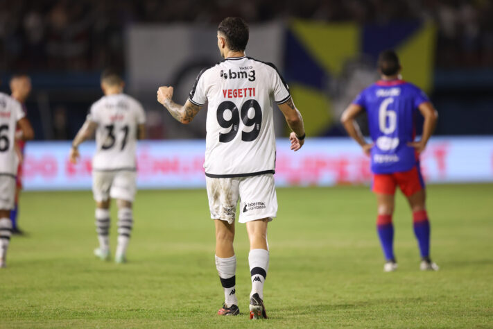 Primeira fase: Marcílio Dias 1x3 Vasco - Vegetti, Adson e David, do Vasco, Zé Eduardo, do Marcílio Dias