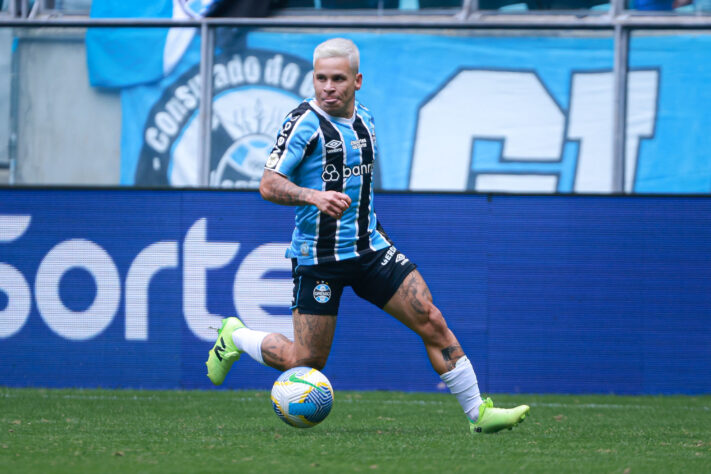 Grêmio: foram quatro mudanças a  favor e quatro contra (saldo zero)