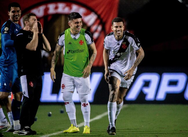 Vasco 1x0 Vitória (25ª rodada do Brasileirão)