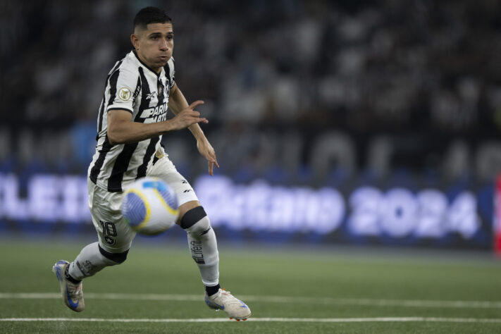 Savarino (Venezuela e Botafogo) - Foi titular nas duas partidas mas não teve bom desempenho em nenhuma delas.