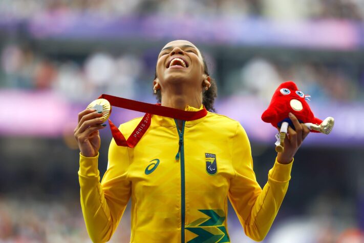 Os Jogos Paralímpicos de 2024 foram disputados entre 28 de agosto e 8 de setembro. O Brasil conquistou a quinta posição no quadro de medalhas e subiu 89 vezes ao pódio. Os Brasileiros fizeram a melhor campanha da história em paralimpíadas, superando em 17 pódios os 72 obtidos em Tóquio 2020 e Rio 2016.