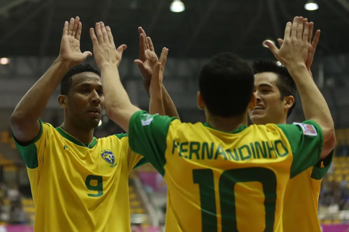 O Brasil é o maior campeão da competição e no ano de 2024 vai em busca da sexta Copa do Mundo de Futsal; confira as quatro seleções que já se consagraram campeãs 