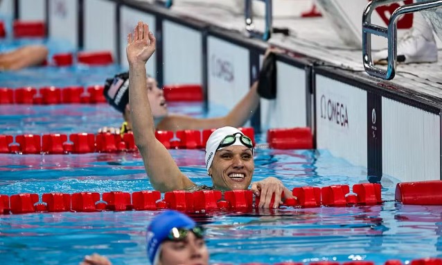 1º Carol Santiago - (natação) - 50m livre S13 