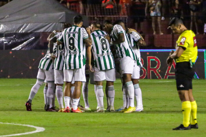 7. Coritiba - 5 semifinais de Copa do Brasil