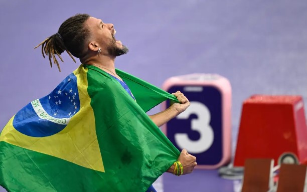 Na final dos 100m - T37, Ricardo Mendonça ganhou a medalha de ouro com o tempo de 11.07, igualando sua melhor marca da temporada 