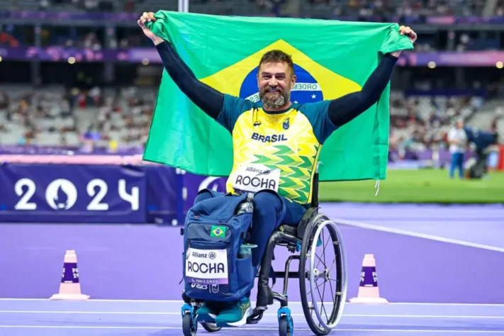 André Rocha é mais um medalhista do atletismo brasileiro, e garantiu a marca de 19,48 metros para levar o bronze para casa no lançamento de disco F52 em Paris 2024.